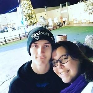 Meet your Posher, Claudia